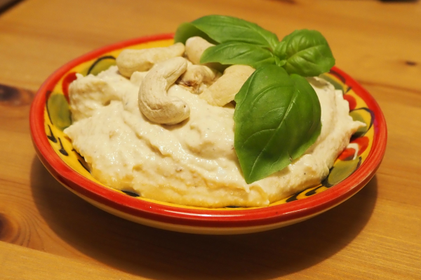 Trüffel-Dip mit gekochtem Ei